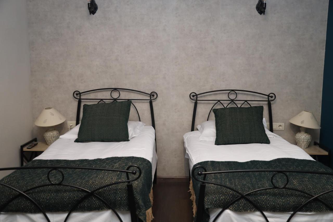Redroof Country House Hotel Goris Luaran gambar