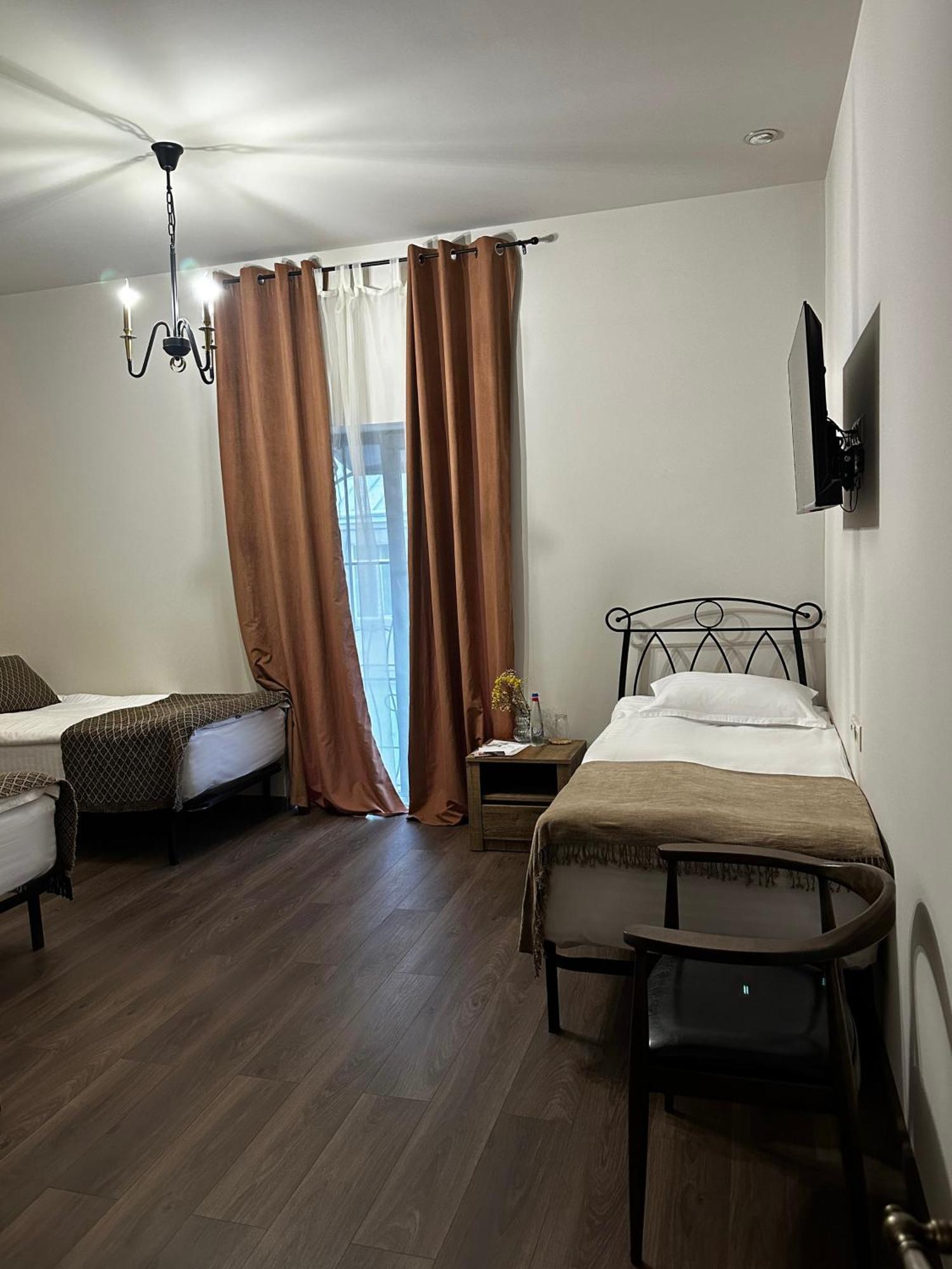 Redroof Country House Hotel Goris Luaran gambar