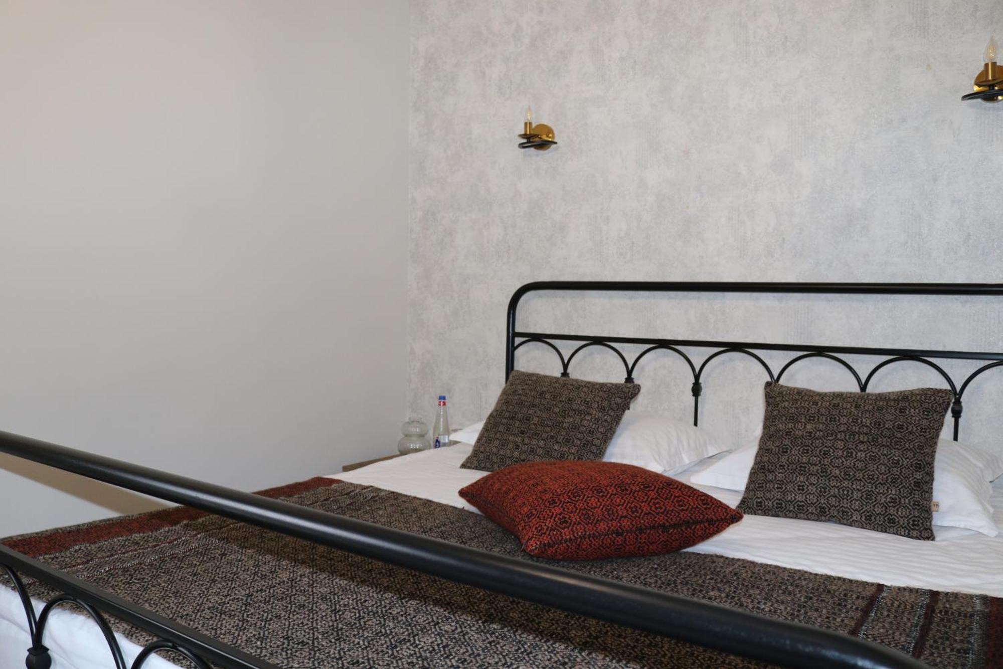 Redroof Country House Hotel Goris Bilik gambar