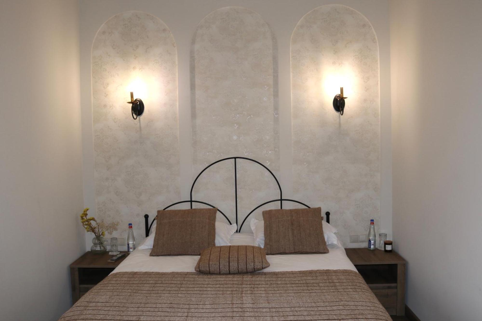 Redroof Country House Hotel Goris Bilik gambar