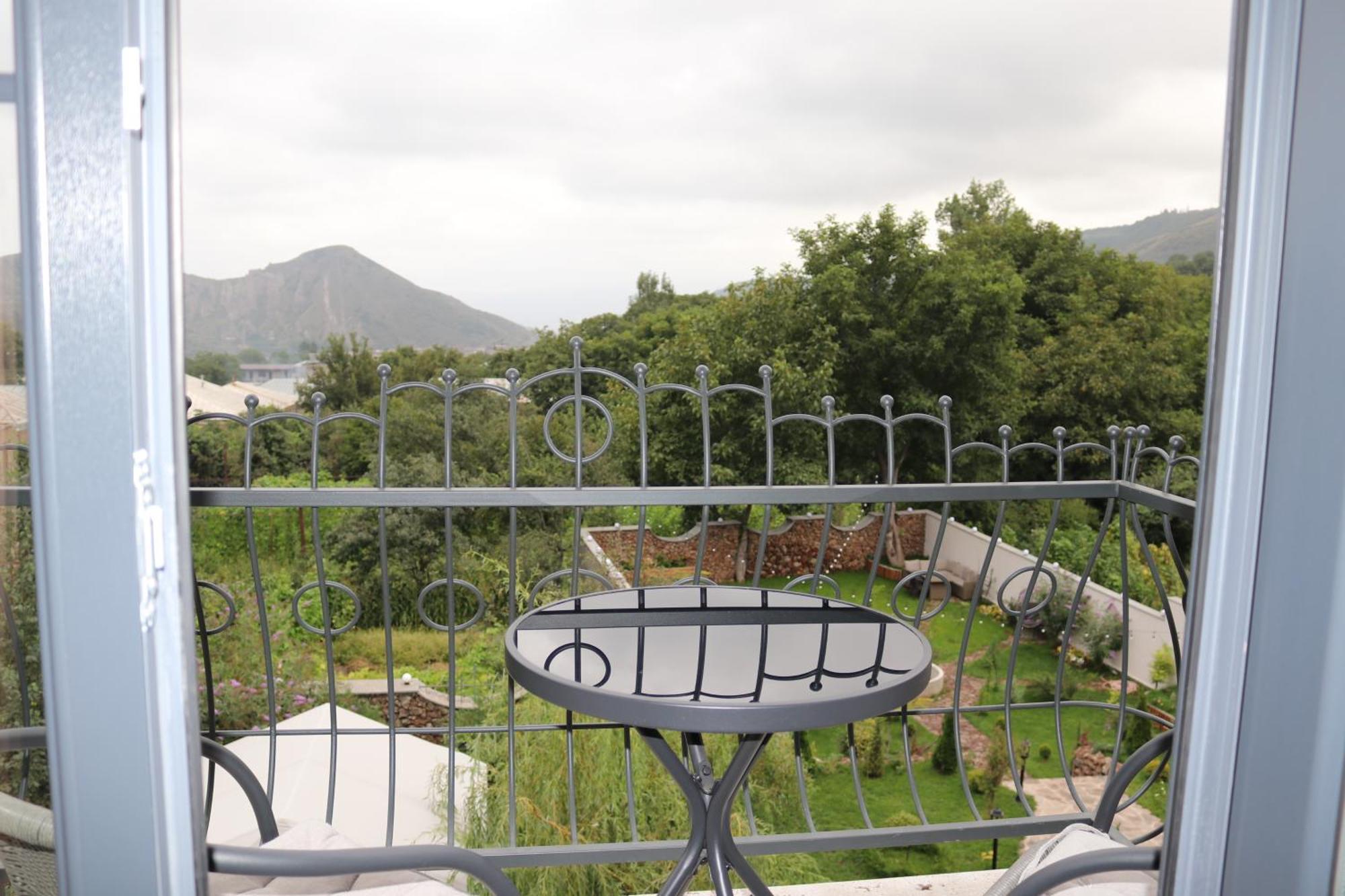 Redroof Country House Hotel Goris Luaran gambar