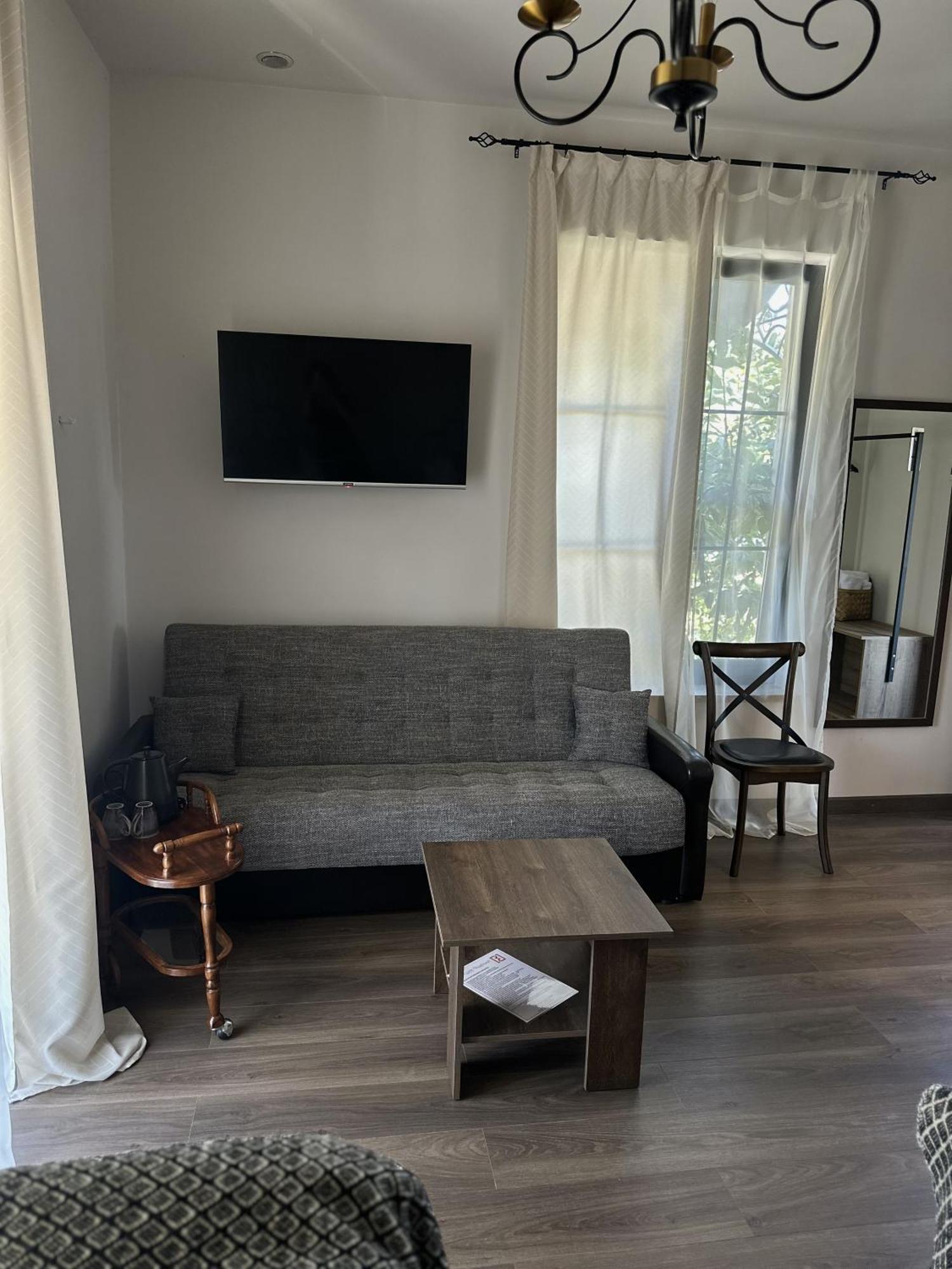 Redroof Country House Hotel Goris Luaran gambar